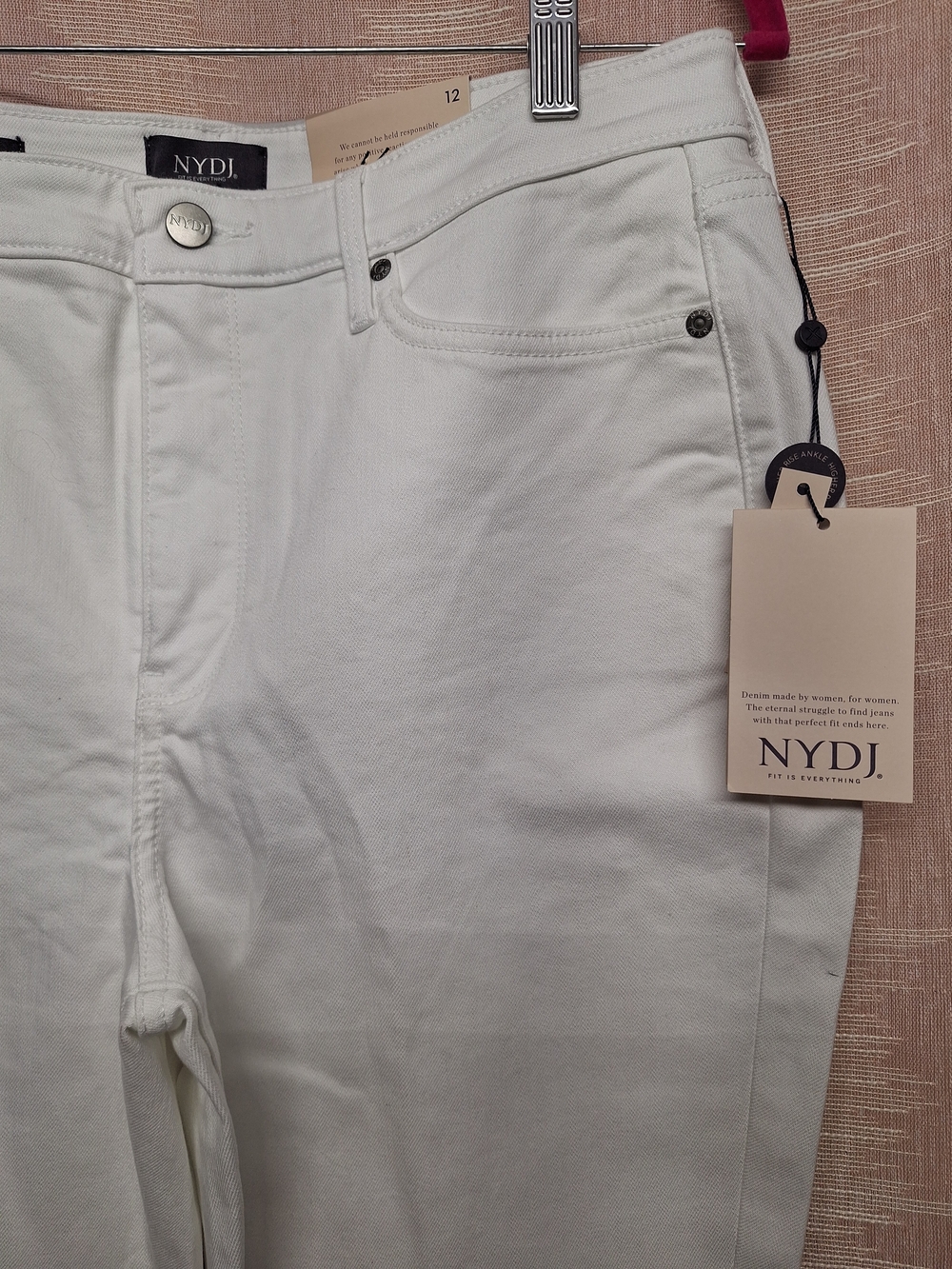 NWT Womens NYDJ white Size 12